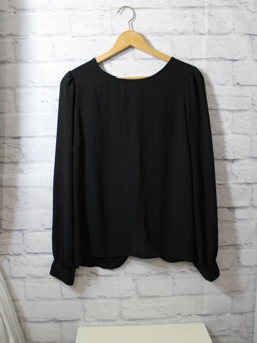 Forever 21 Medium Black Chiffon Longsleeve Open Tie Back Dressy Casual Blouse